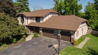 37 BUTTE DES MORTS COURT, Appleton, WI 54914