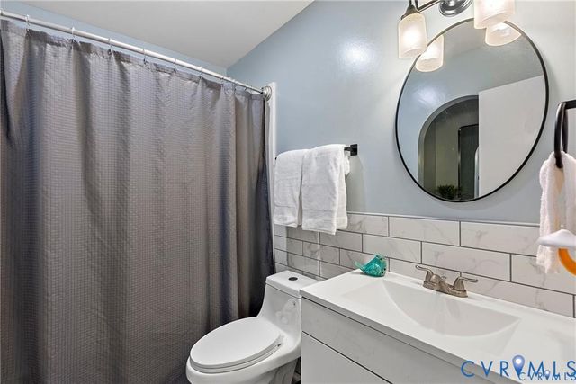 5031 Pennbrook Dr, Chesterfield, VA 23832
