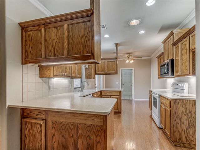 12515 W Greenlea Chase, Oklahoma City, OK 73170