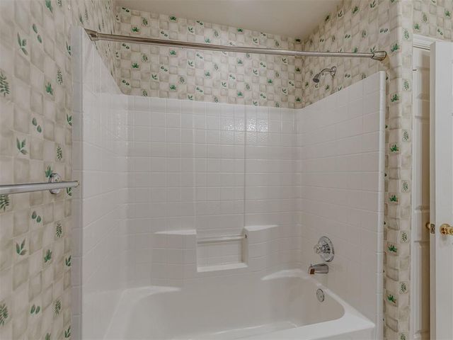 12515 W Greenlea Chase, Oklahoma City, OK 73170