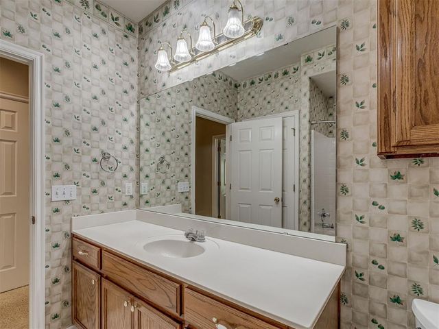 12515 W Greenlea Chase, Oklahoma City, OK 73170