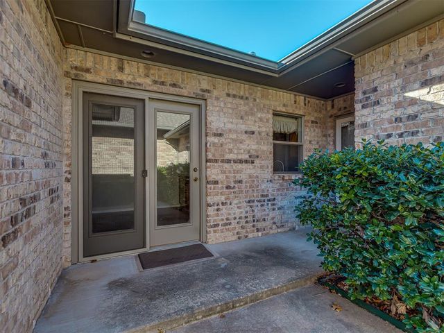 12515 W Greenlea Chase, Oklahoma City, OK 73170