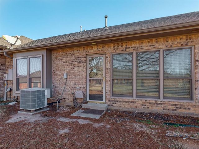 12515 W Greenlea Chase, Oklahoma City, OK 73170