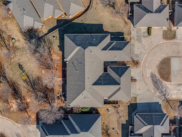 12515 W Greenlea Chase, Oklahoma City, OK 73170