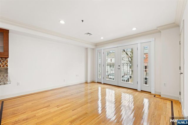 317 11th Street 2, Union City, NJ 07087