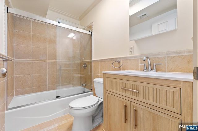 317 11th Street 2, Union City, NJ 07087