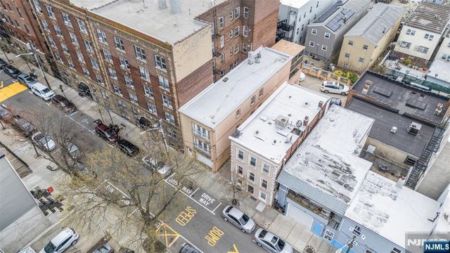 317 11th Street 2, Union City, NJ 07087