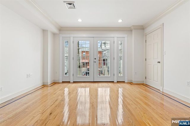 317 11th Street 2, Union City, NJ 07087