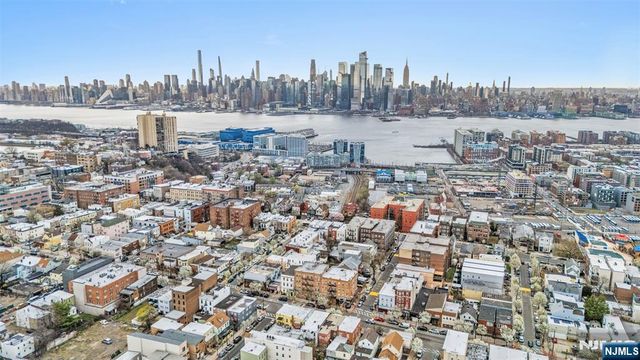 317 11th Street 2, Union City, NJ 07087