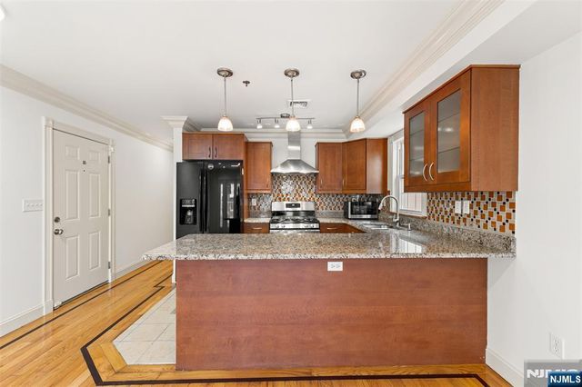 317 11th Street 2, Union City, NJ 07087