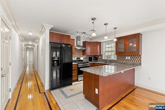 317 11th Street 2, Union City, NJ 07087