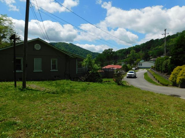 112 Sukey Ridge Road, Baxter, KY 40806