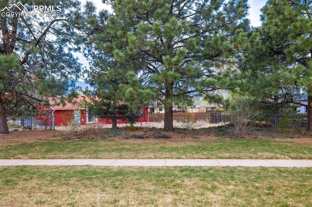 2835 Blake Drive, Colorado Springs, CO 80916