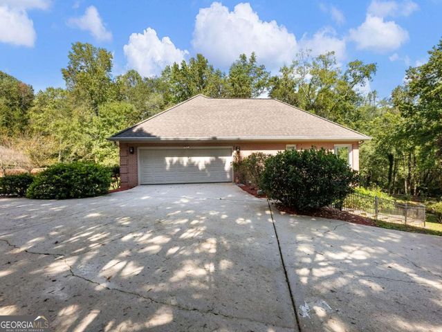 141 Willows Court, Cleveland, GA 30528