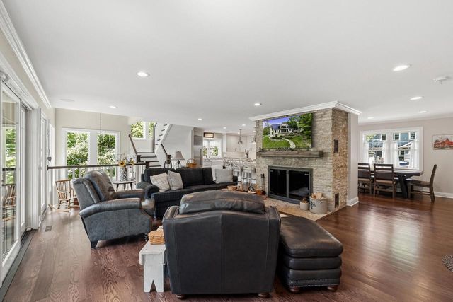 13 Cedar Point DRIVE, Williams Bay, WI 53191