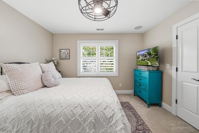 13 Cedar Point DRIVE, Williams Bay, WI 53191