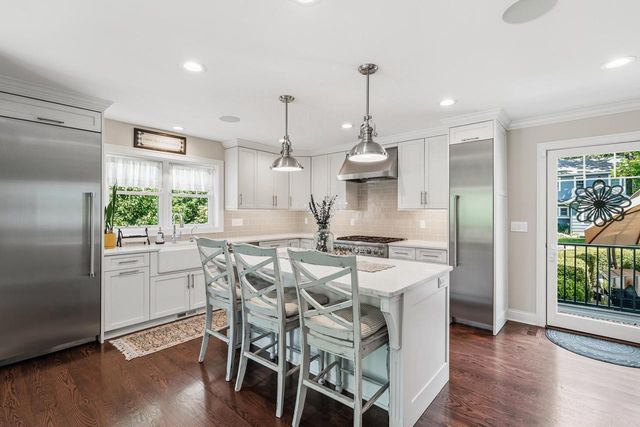 13 Cedar Point DRIVE, Williams Bay, WI 53191