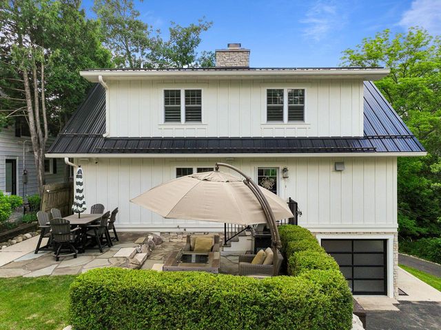 13 Cedar Point DRIVE, Williams Bay, WI 53191