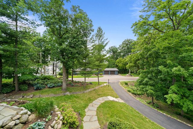 13 Cedar Point DRIVE, Williams Bay, WI 53191