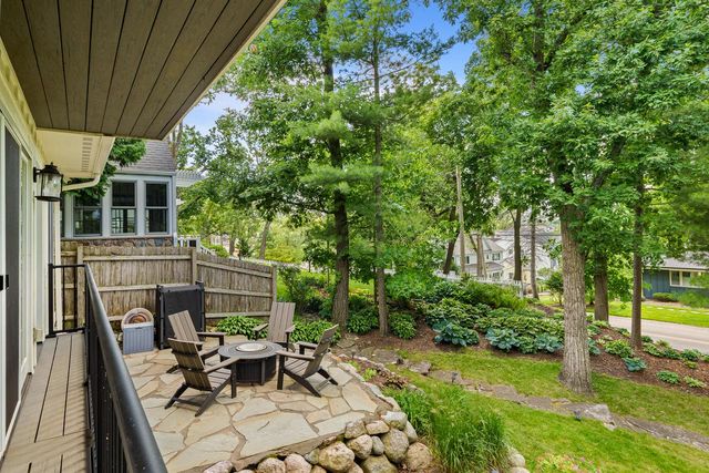 13 Cedar Point DRIVE, Williams Bay, WI 53191