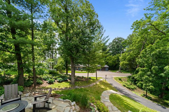 13 Cedar Point DRIVE, Williams Bay, WI 53191