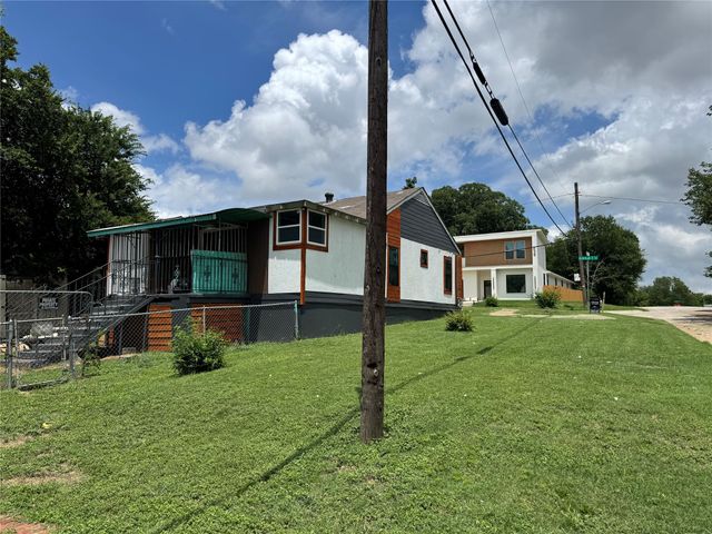 439 Avenue F, Dallas, TX 75203