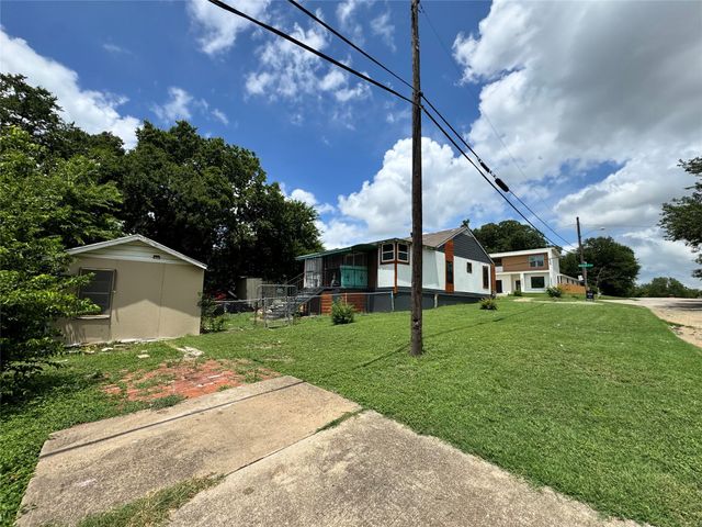 439 Avenue F, Dallas, TX 75203