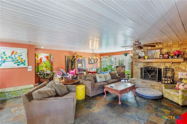 4842 W Fm 2147, Horseshoe Bay, TX 78657