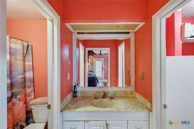 4842 W Fm 2147, Horseshoe Bay, TX 78657