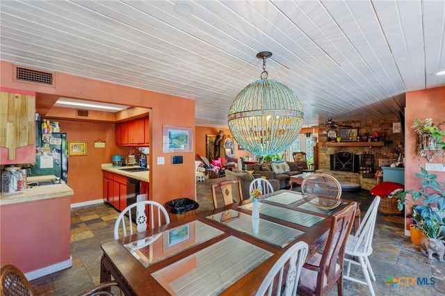 4842 W Fm 2147, Horseshoe Bay, TX 78657