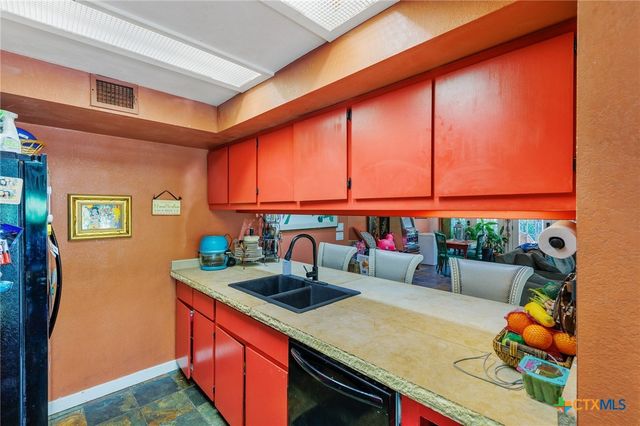 4842 W Fm 2147, Horseshoe Bay, TX 78657