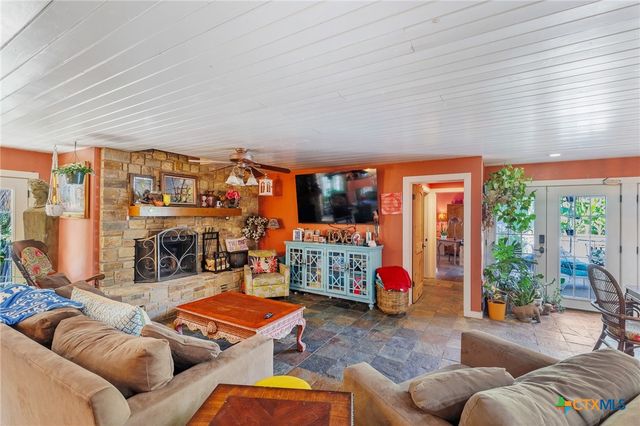 4842 W Fm 2147, Horseshoe Bay, TX 78657