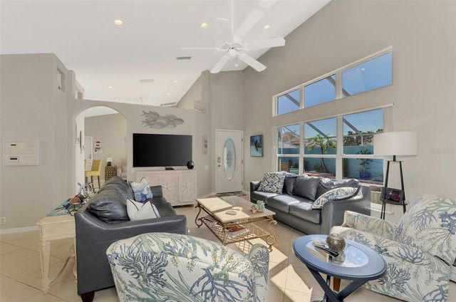 335 SAINT GEORGE COURT 1, Venice, FL 34293