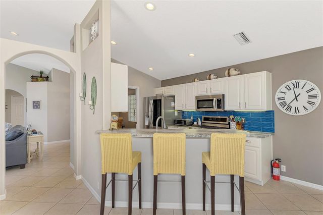 335 SAINT GEORGE COURT 1, Venice, FL 34293