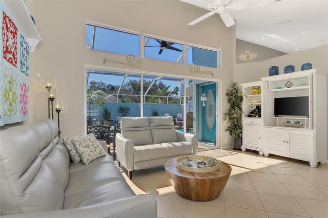 335 SAINT GEORGE COURT 1, Venice, FL 34293