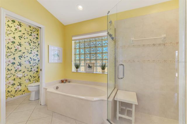 335 SAINT GEORGE COURT 1, Venice, FL 34293