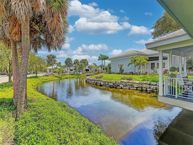335 SAINT GEORGE COURT 1, Venice, FL 34293