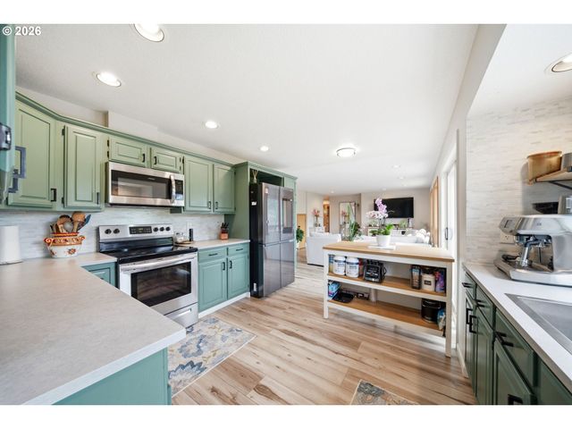 2718 Ne 92ND Cir, Vancouver, WA 98665