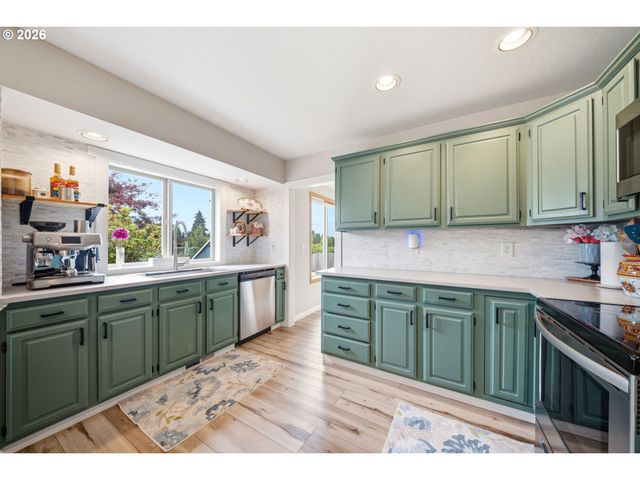 2718 Ne 92ND Cir, Vancouver, WA 98665