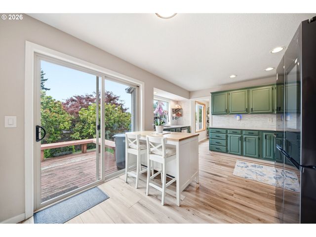 2718 Ne 92ND Cir, Vancouver, WA 98665