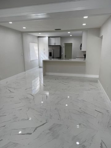 2423 Scott Street, Hollywood, FL 33020