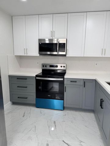 2423 Scott Street, Hollywood, FL 33020