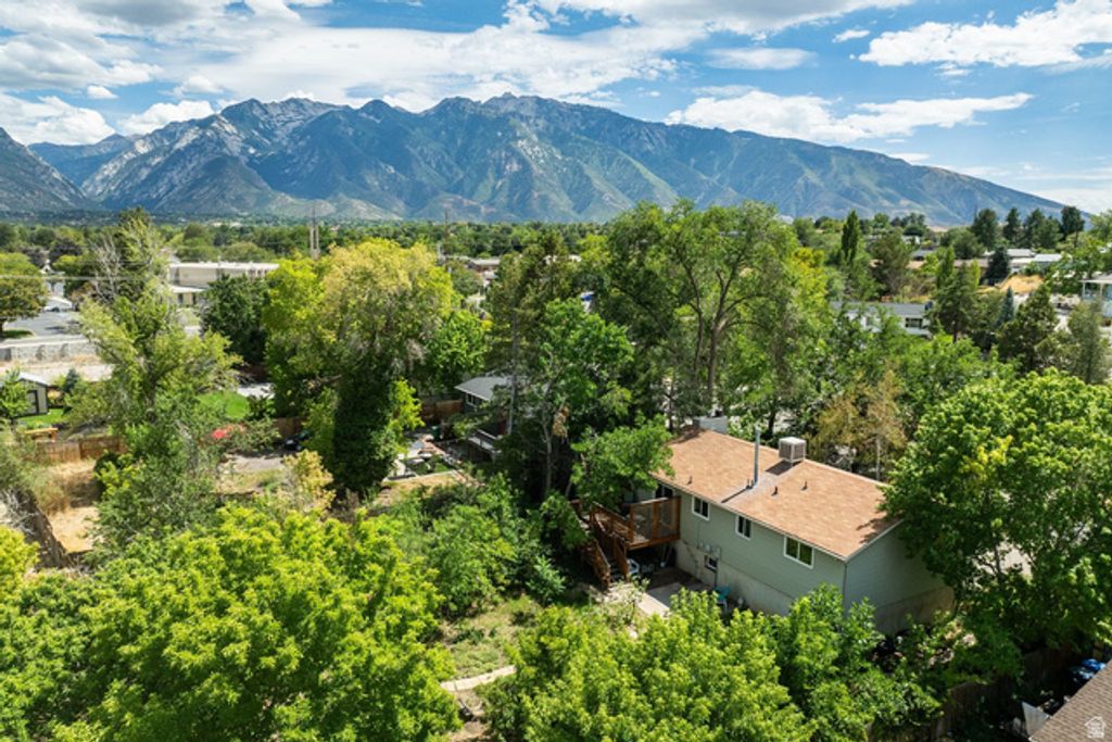 1259 E QUAIL CREEK DR, Sandy, UT 84094 — photo 3