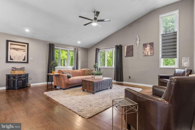 2509 RIVERTON RD, Cinnaminson, NJ 08077
