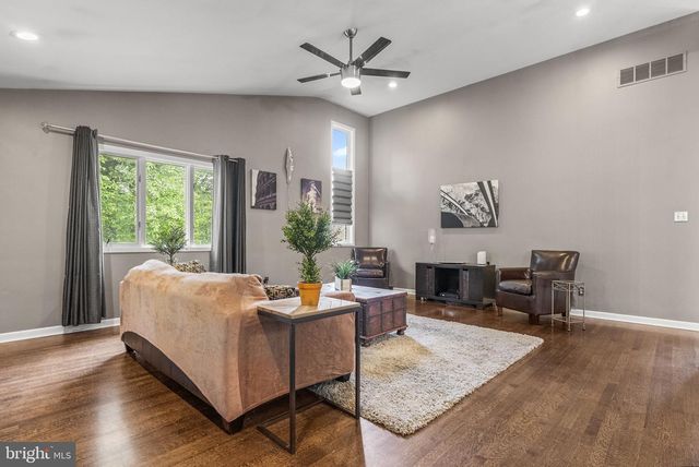 2509 RIVERTON RD, Cinnaminson, NJ 08077
