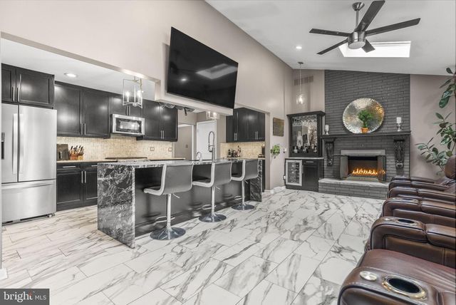 2509 RIVERTON RD, Cinnaminson, NJ 08077