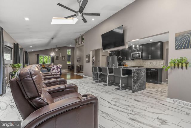 2509 RIVERTON RD, Cinnaminson, NJ 08077