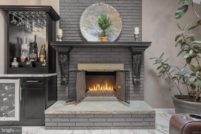 2509 RIVERTON RD, Cinnaminson, NJ 08077
