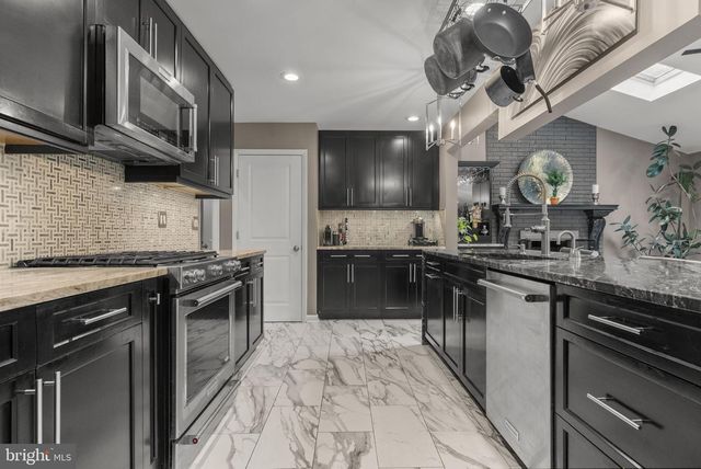 2509 RIVERTON RD, Cinnaminson, NJ 08077