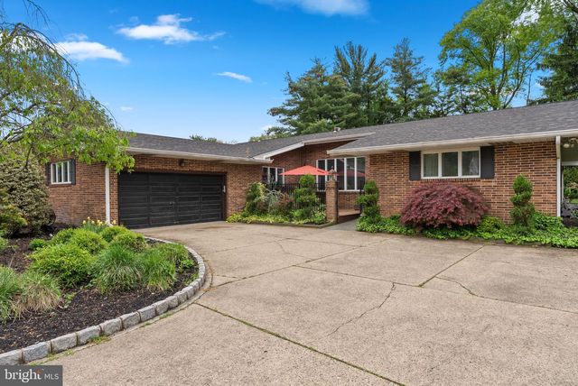 2509 RIVERTON RD, Cinnaminson, NJ 08077